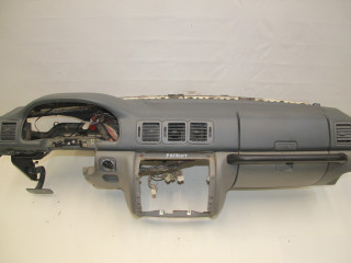 панель передняя салона (торпедо) УАЗ Patriot 1 поколение 2006, 409, бензин, МКПП, внедорожник 5 дв.