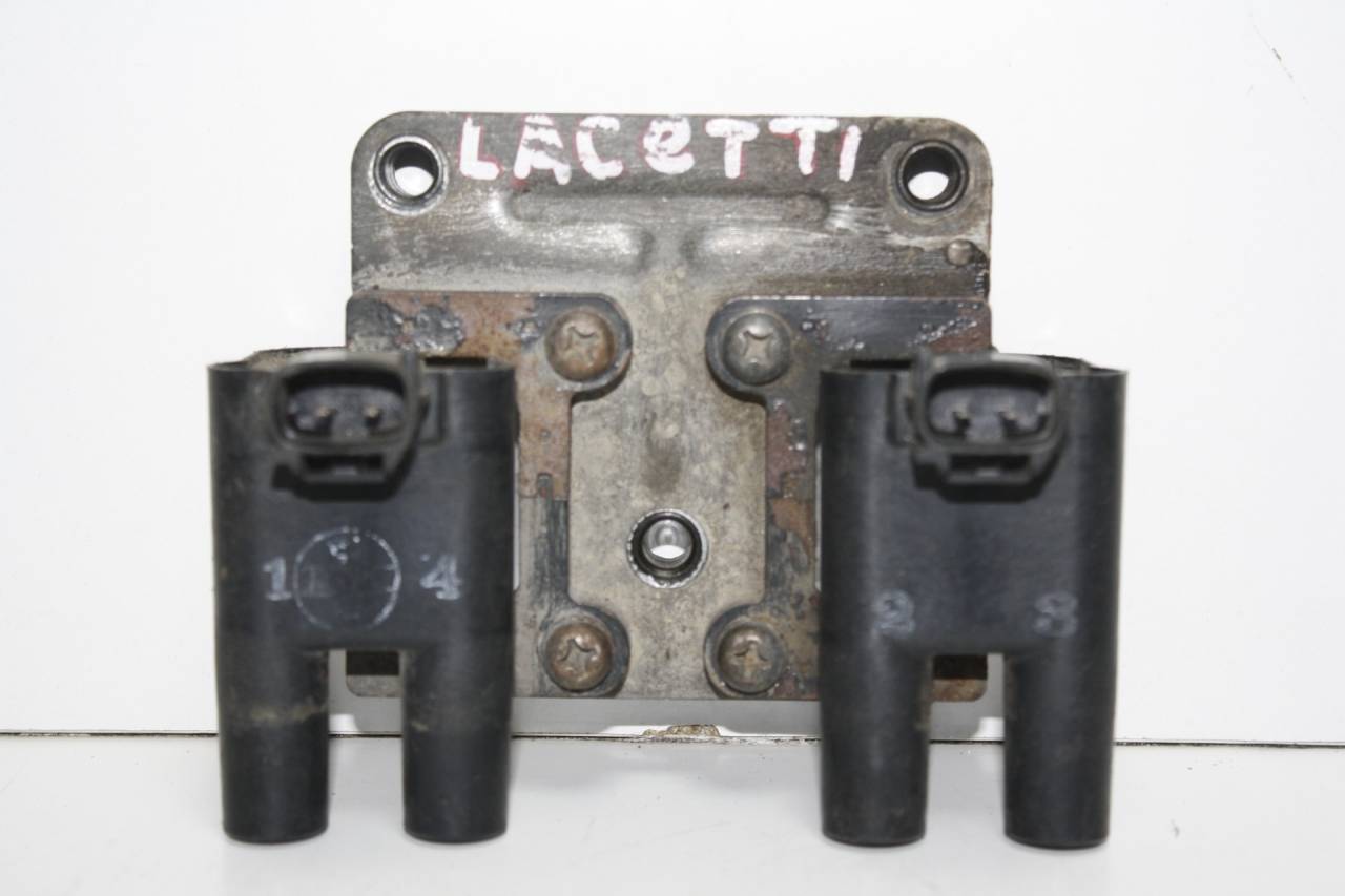 катушка зажигания Chevrolet Lacetti 1 поколение J200 2008, 1.4 л., F14D3, бензин, МКПП, белый, хетчбэк 5 дв., передний привод - фото №1