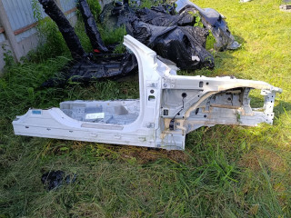 четверть передняя правая Mercedes-Benz E-Класс W214 2025