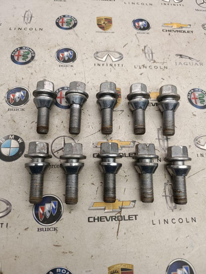 болт колесный Volvo XC40 1 поколение 2024, 2.0 л., бензин - фото №1