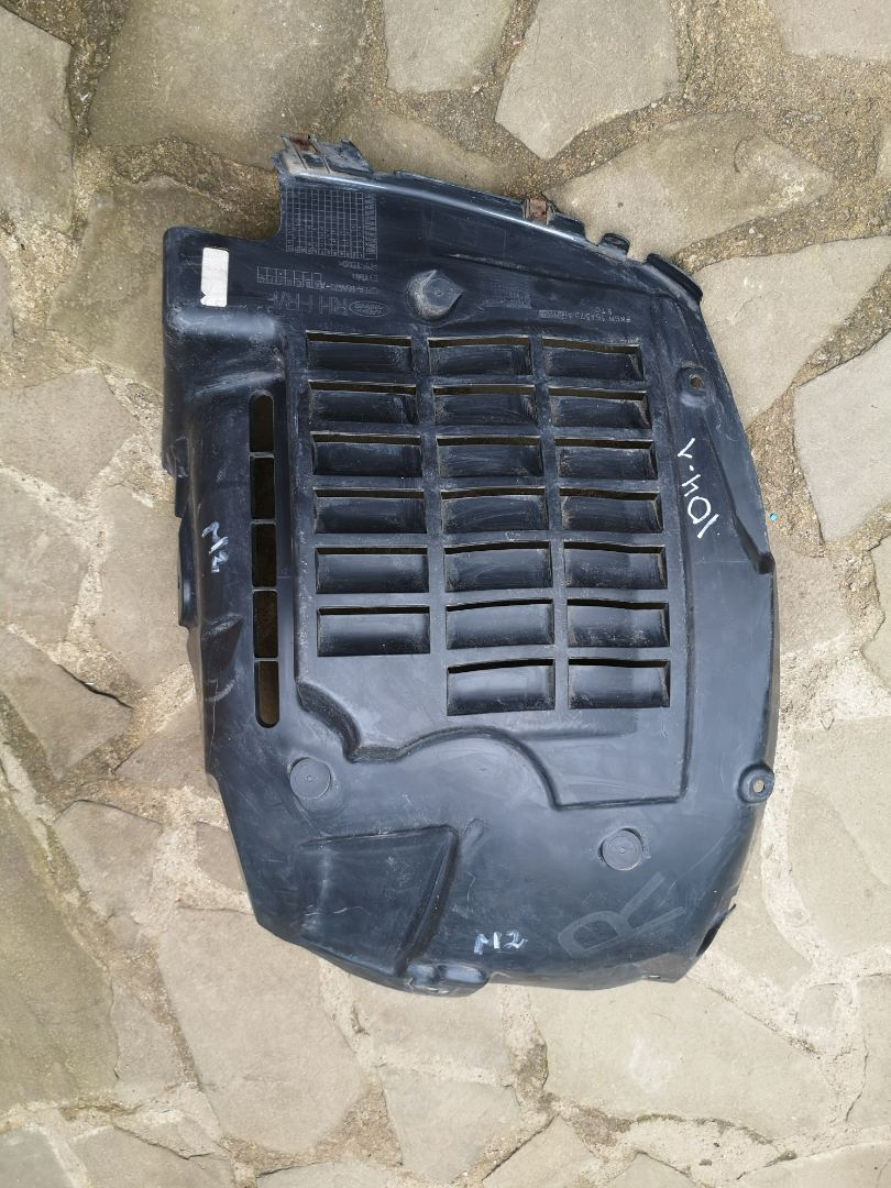 защита арок передняя правая (подкрылок) Land Rover Range Rover 4 поколение 2015, FK6M16A573A - фото №1