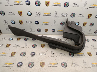 уплотнитель подкапотного пространства Porsche Macan 1 поколение [рестайлинг] 2020, 2.9 л., бензин, АКПП, 95B823732A