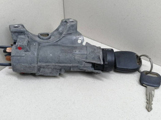 контактная группа Volkswagen Passat B5 3B5 1997, 1.9 л., TDi, дизель, МКПП, серебристый, седан, передний привод, 4B0905851A