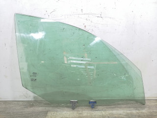 стекло двери передней правой Nissan Almera N16 2000