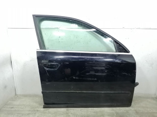 дверь передняя правая Audi A4 B7 2006, 2.0 л., BLB, дизель, МКПП, серый, универсал, передний привод, 8E0831052J