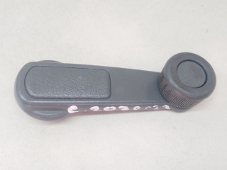 ручка стеклоподъемника Mitsubishi Colt 5 поколение (CJO) 1998, 1.3 л., i, 4G13 (12V), бензин, 5МКПП, голубой металлик, хетчбэк 3 дв., передний привод, MB517605POM1