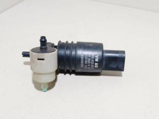насос (моторчик) омывателя стекла Skoda Octavia 2 поколение (A5) 2004, 1.9 л., TDi, BJB, дизель, 5МКПП, темно-серый, хетчбэк 5 дв., передний привод, 1K6955651, 3122789