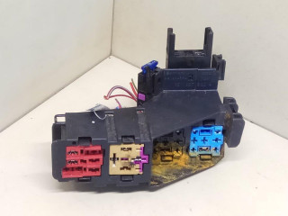 блок реле Audi A4 B6 2002, 8E1937503A