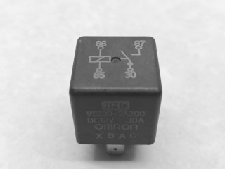 реле (прочие) Hyundai, 95230-3A200, DC12V30A