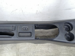 консоль салона Honda Civic 7 поколение [рестайлинг] 2004, 1.3 л., LDA1, бензин, серебристый, седан, передний привод