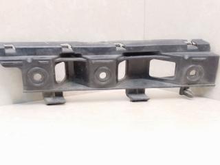 Крепление бампера переднего Volkswagen Passat B6 2007, 2.0 л., АКПП, серебристый, универсал, передний привод, 3C0807183