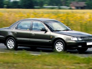 стекло двери передней правой Kia Clarus 1 поколение 1998