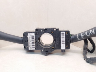 переключатель подрулевой (стрекоза) SEAT Leon 2 поколение 2008, 4BO953503F, 8LO953513G