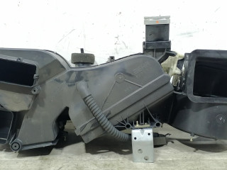корпус отопителя (печки) Volkswagen Passat B5 [рестайлинг] 2005, 2.0 л., BMR, дизель, 6МКПП, черный, универсал, передний привод, 741120280F, 8D1820005N
