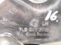 петля капота левая Volkswagen Touareg 1 поколение [рестайлинг] 2008, 3.6 л., BHK, бензин, АКПП, чёрный, внедорожник 5 дв., полный подключаемый привод, 7L6823301B - фото №3