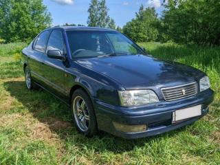 стекло двери задней правой Toyota Camry V40 1995, седан