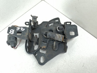 замок капота Volkswagen Passat B5 [рестайлинг] 2005, 2.0 л., BMR, дизель, 6МКПП, черный, универсал, передний привод