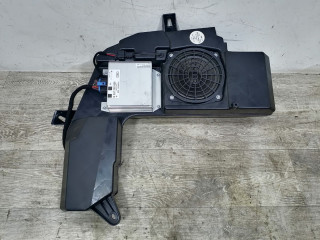 сабвуфер Audi A4 B7 2006, 2.0 л., BLB, дизель, МКПП, серый, универсал, передний привод, 8E9035382D, 4913410306, 8E9035223D