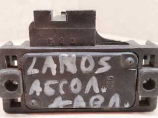 датчик абсолютного давления Daewoo Lanos T100 1999, 1.5 л., i, бензин, 5МКПП, бордовый, хетчбэк 5 дв., передний привод, 12569240, EZ0U61, 0901061419