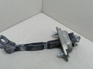 ограничитель открывания двери Toyota Camry XV40 2009, 2.4 л., i, АКПП, серебристый, седан, передний привод, 6861006040