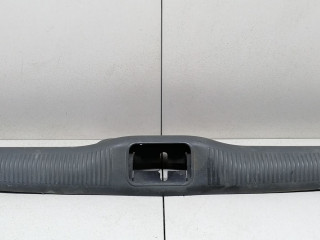 накладка двери (крышки) багажника Hyundai Accent 1 поколение (X3) [рестайлинг] 1997, 1.3 л., i, бензин, 5МКПП, синий, хетчбэк 3 дв., передний привод, 85770-22400