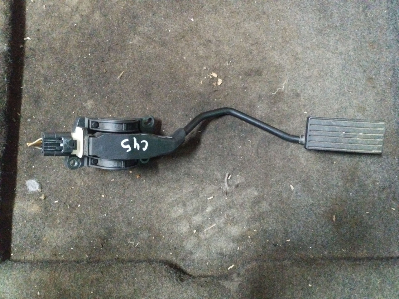 педаль Peugeot 407 1 поколение 2005, 2.0 л., RHR (DW10BTED4), дизель, МКПП, серебро, универсал, передний привод - фото №1