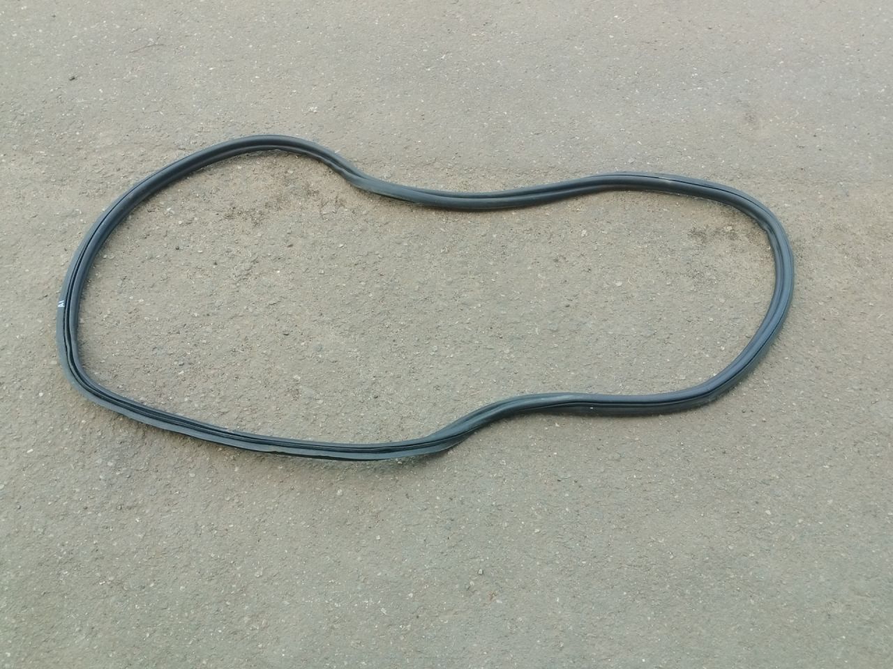 уплотнитель Peugeot 308 T9 2014, 1.6 л., HDi, дизель, МКПП, хетчбэк 5 дв., передний привод, 9677900580 - фото №1