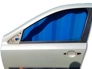 дверь передняя правая Renault Laguna 2 поколение 2003, 1.6 л., K4M 710, бензин