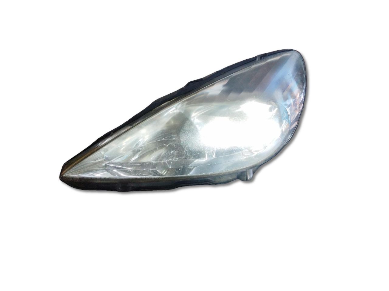 фара левая Peugeot 607 1 поколение 2002, 2.2 л., 4HX (DW12TED4/FAP), дизель, 9654670980 - фото №1