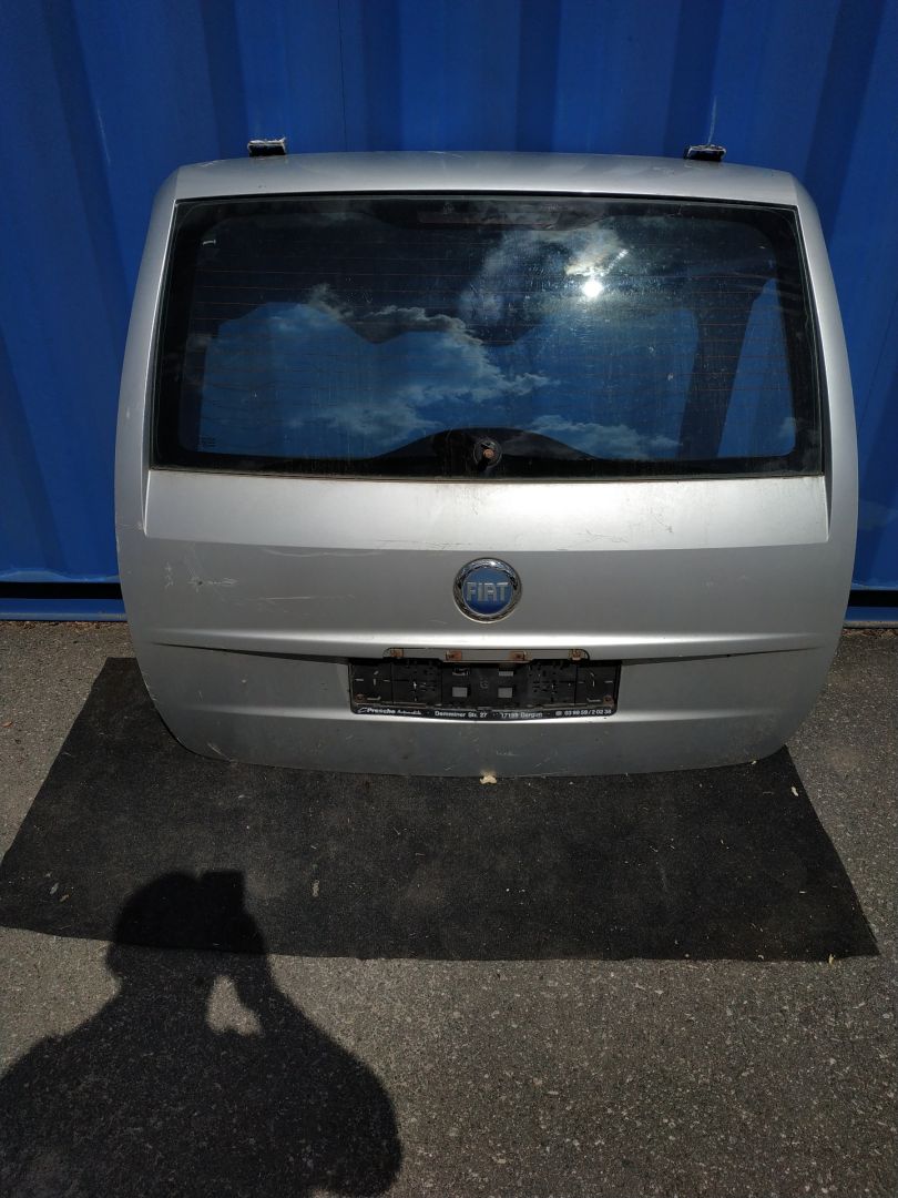крышка багажника (дверь 3-5) Fiat Ulysse 2 поколение (2002 - 2010), 2.0 л., RHW (DW10ATED4), дизель - фото №1