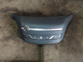 панель управления магнитолой Peugeot 308 T9 2014, 1.6 л., HDi, дизель, МКПП, хетчбэк 5 дв., передний привод