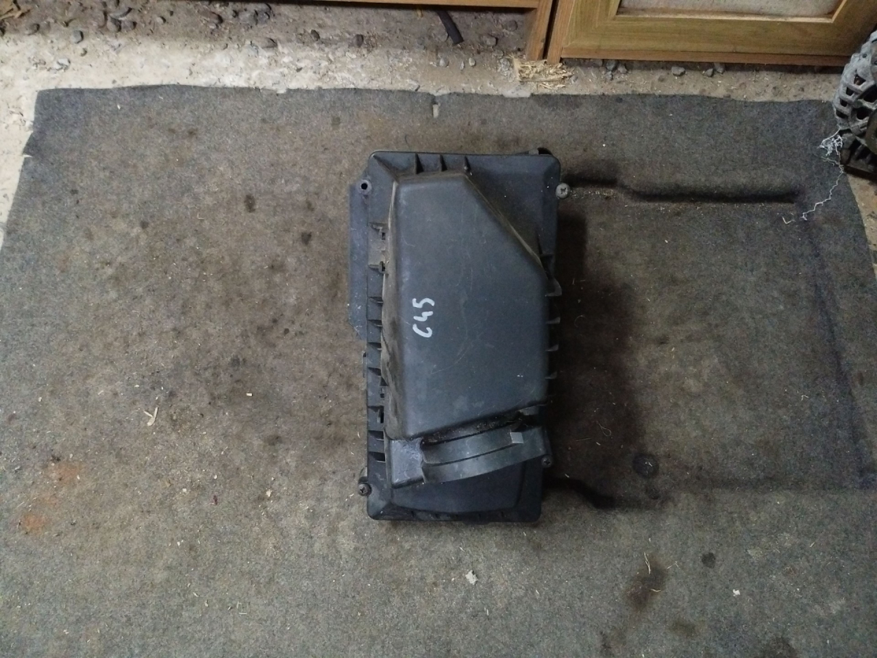 корпус воздушного фильтра Peugeot 407 1 поколение 2005, 2.0 л., RHR (DW10BTED4), дизель, МКПП, серебро, универсал, передний привод - фото №1
