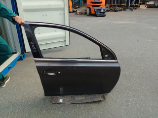 дверь передняя правая Peugeot 308 T9 2014, 1.6 л., HDi, дизель, МКПП, хетчбэк 5 дв., передний привод