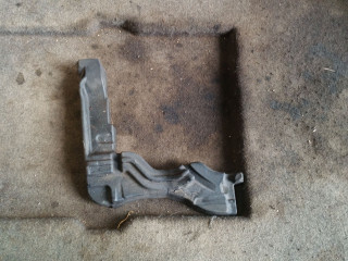 уплотнитель подкапотного пространства Peugeot 308 T9 2014, 1.6 л., HDi, дизель, МКПП, хетчбэк 5 дв., передний привод