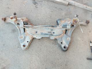 балка подвески передняя (подрамник) Citroen C3 1 поколение 2002, 1.4 л., KFV (TU3A), бензин