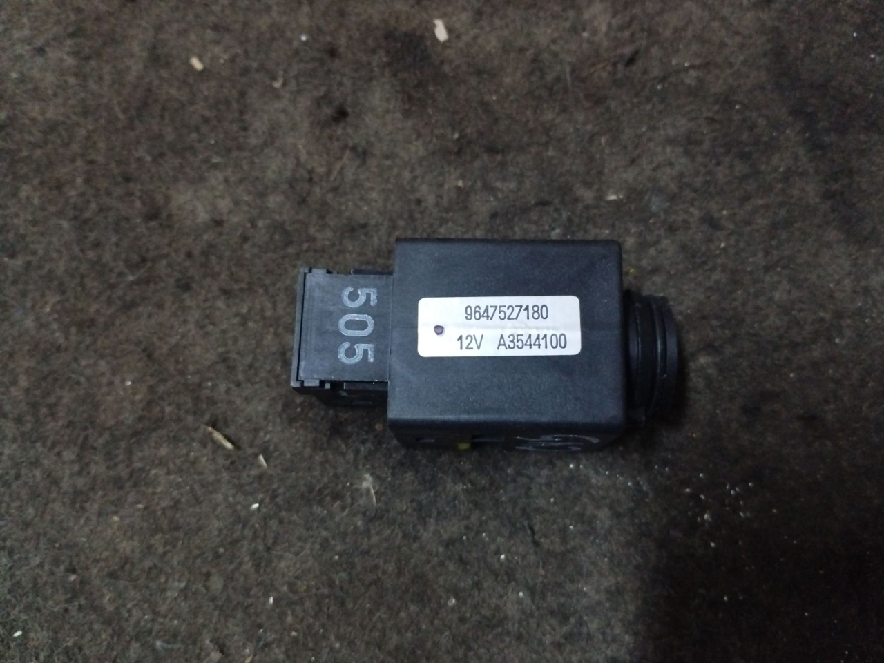 датчик температуры Peugeot 407 1 поколение 2005, 2.0 л., RHR (DW10BTED4), дизель, МКПП, серебро, универсал, передний привод - фото №1