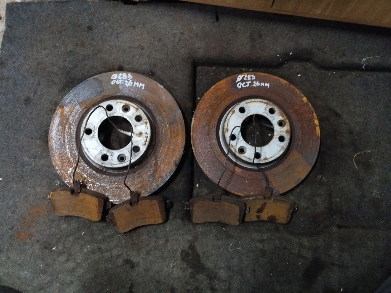диски тормозные (комплект) Peugeot 407 1 поколение 2005, 2.0 л., RHR (DW10BTED4), дизель, МКПП, серебро, универсал, передний привод - фото №1