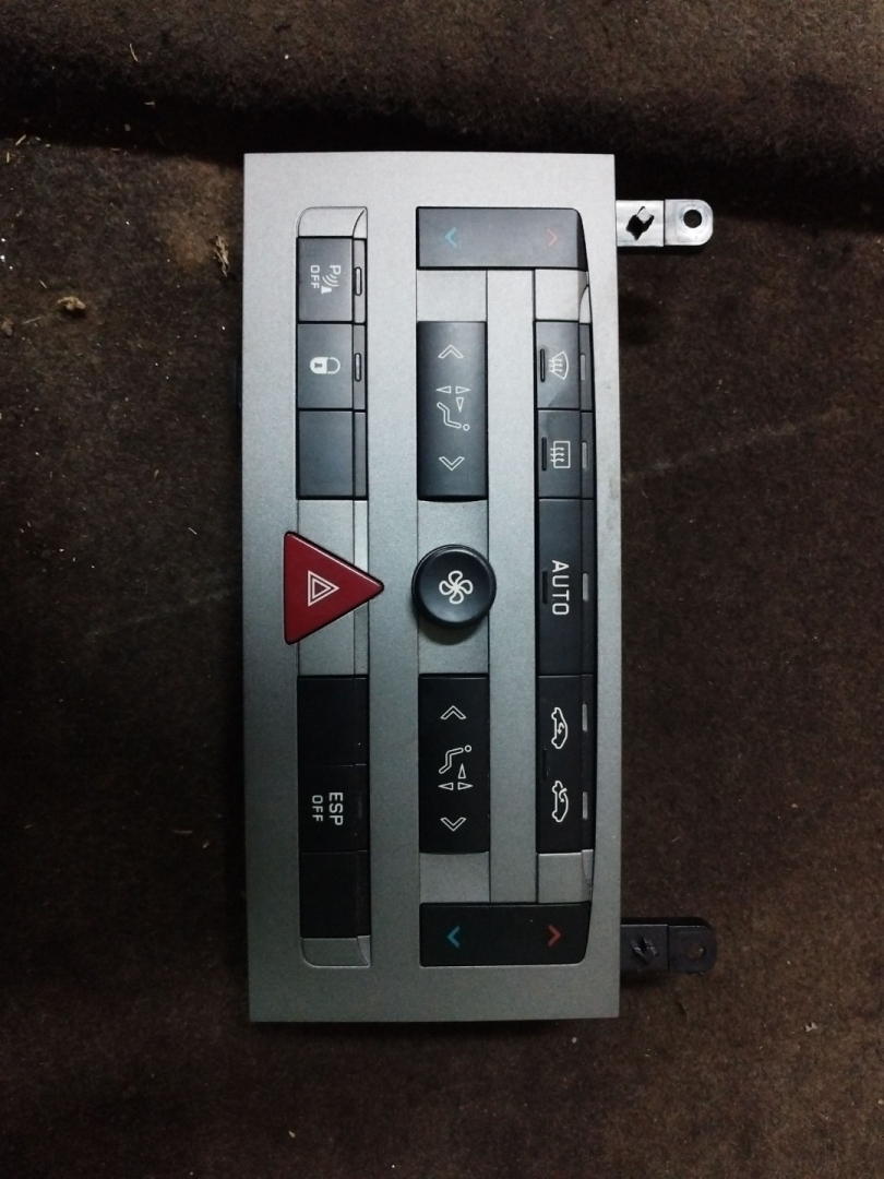 блок управления печки / климат-контроля Peugeot 407 1 поколение 2005, 2.0 л., RHR (DW10BTED4), дизель, МКПП, серебро, универсал, передний привод - фото №1