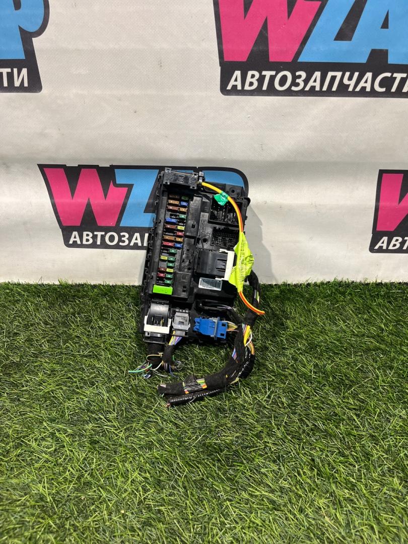 блок предохранителей Ford Explorer 6 поколение U625 2023, 2.3 л., бензин, АКПП, внедорожник 5 дв., полный привод, LB5T-15604-KAA - фото №1