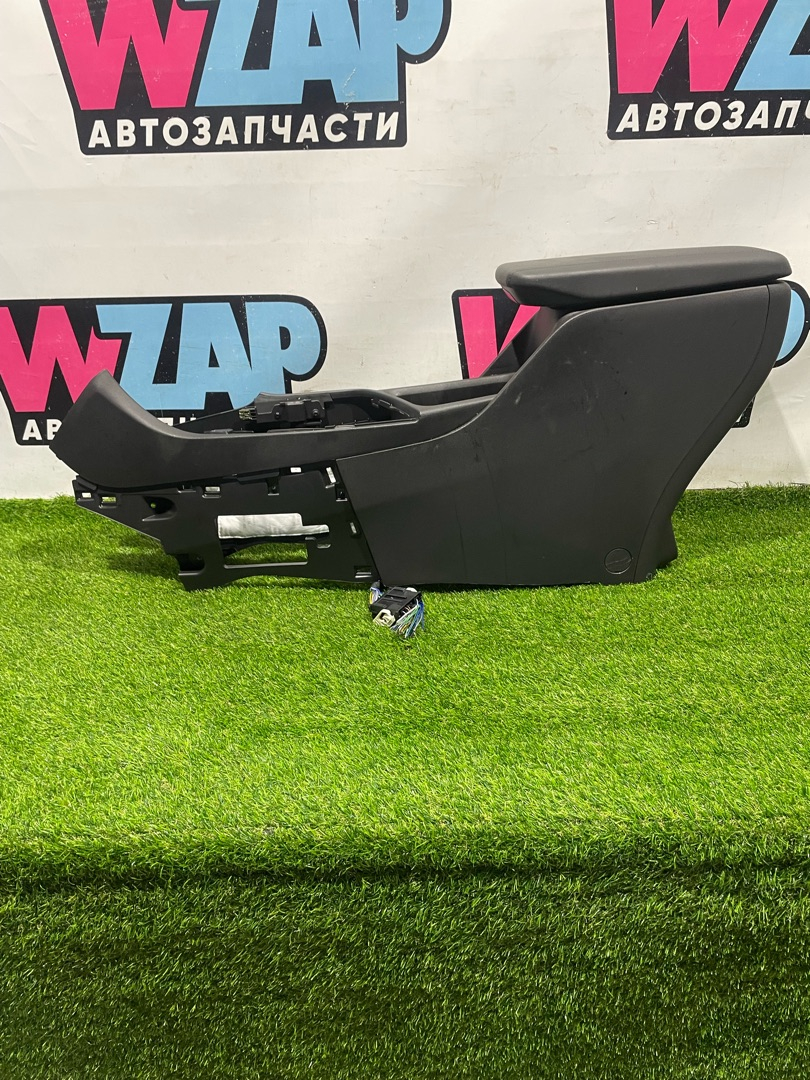 консоль салона Buick Encore GX 1 поколение 2023, 1.2 л., бензин, АКПП, внедорожник 5 дв., передний привод - фото №1