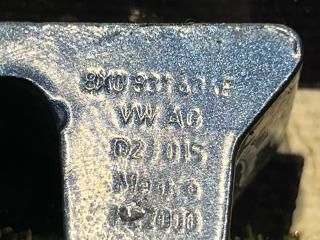 петля двери Volkswagen Jetta 7 поколение 2019, 1.4 л., бензин, АКПП, седан, передний привод, 8X0831404E