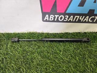 амортизатор капота Dodge Challenger 3 поколение [2-й рестайлинг] 2016, 3.6 л., бензин, АКПП, 68035557AA