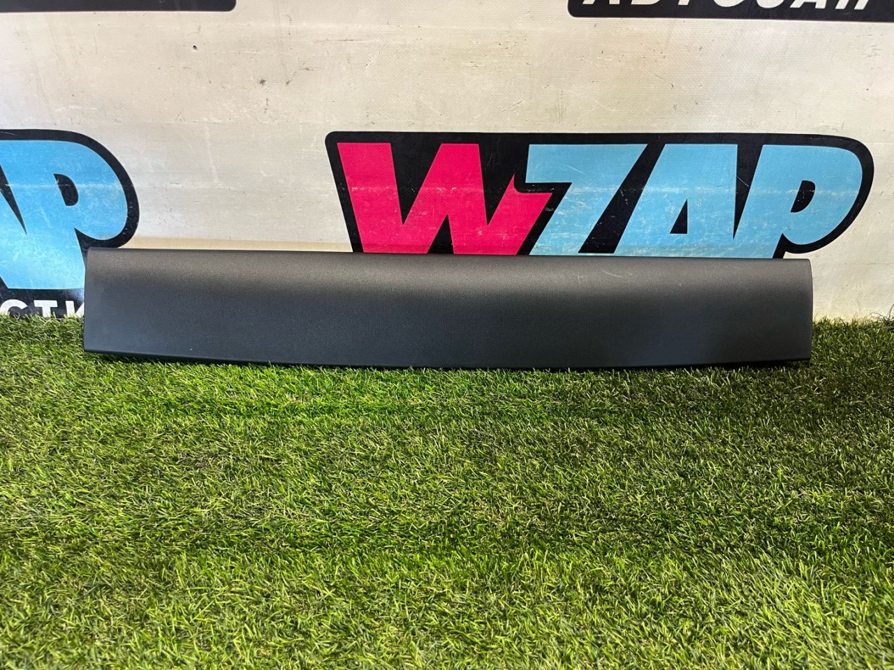 обшивка крышки багажника Ford Escape 4 поколение CX482 2021, 1.5 л., бензин, АКПП, внедорожник 5 дв., передний привод, LJ6B-S41314-A - фото №1