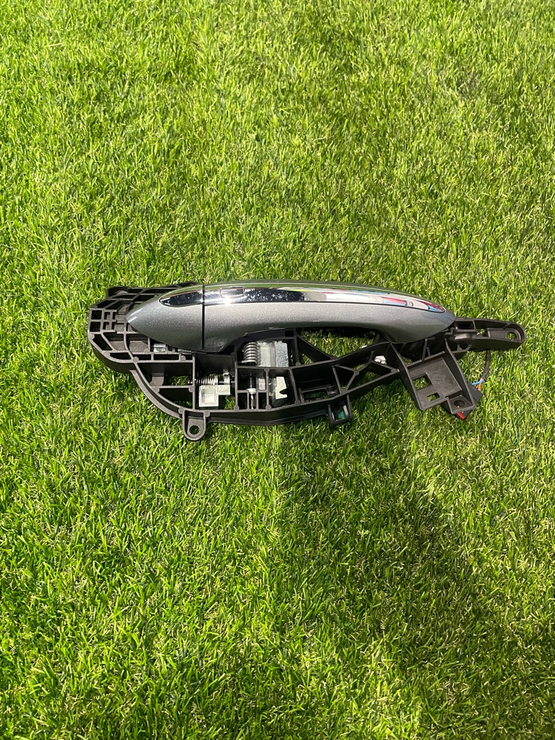 ручка наружная задняя правая Buick Encore GX 1 поколение 2023, 1.2 л., бензин, АКПП, внедорожник 5 дв., передний привод - фото №1