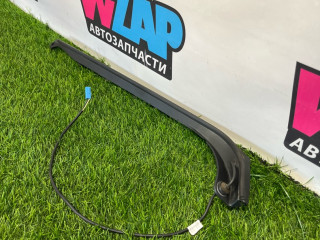 Датчик закрытия крышки багажника Volkswagen Passat B8 2016, 2.0 л., дизель, универсал, передний привод, правый руль, 3G9827712