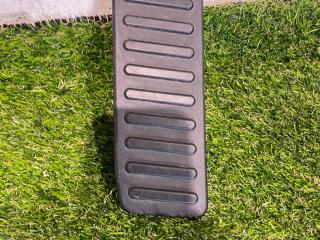 Панель для отдыха ноги Ford Mustang 6 поколение S550 [рестайлинг] 2019, 2.3 л., бензин, АКПП, кабриолет, задний привод, FR3B6312020ACW