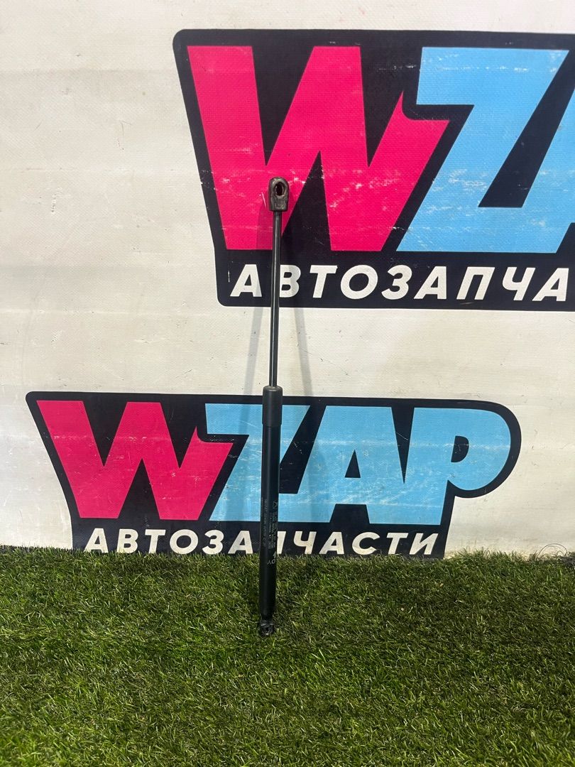 амортизатор капота RAM 1500 5 поколение 2019, 5.7 л., бензин, АКПП, пикап, полный привод, 68276312AB - фото №1