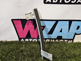 направляющая стекла Ford Mustang 6 поколение S550 [рестайлинг] 2020, 2.3 л., бензин, АКПП, белый, купе, задний привод, FR3B63263A20AA