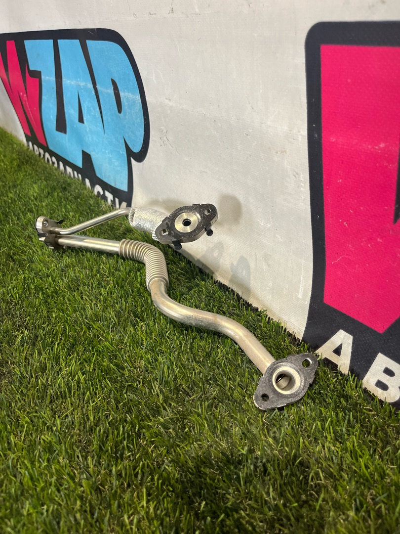 масляная трубка турбины Chevrolet TrailBlazer 3 поколение 2022, 1.3 л., бензин, вариатор, оранжевый, хетчбэк 5 дв., полный привод, 12687723 - фото №1