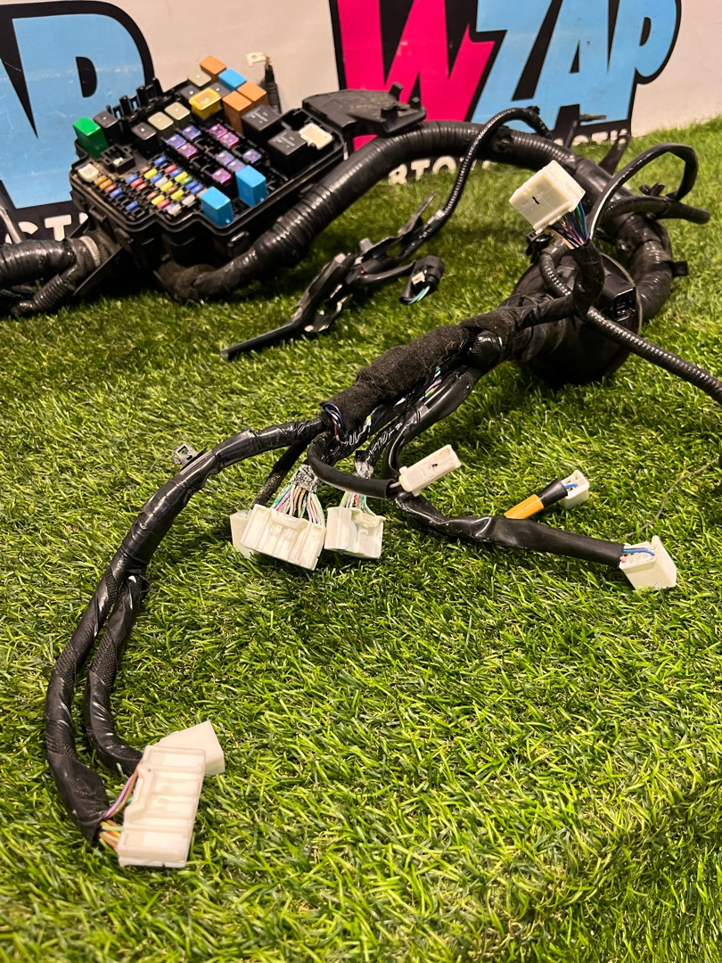 проводка подкапотная Fiat 124 2018, 1.4 л., бензин, МКПП, серы, родстер, задний привод, NA4L-67010C - фото №1